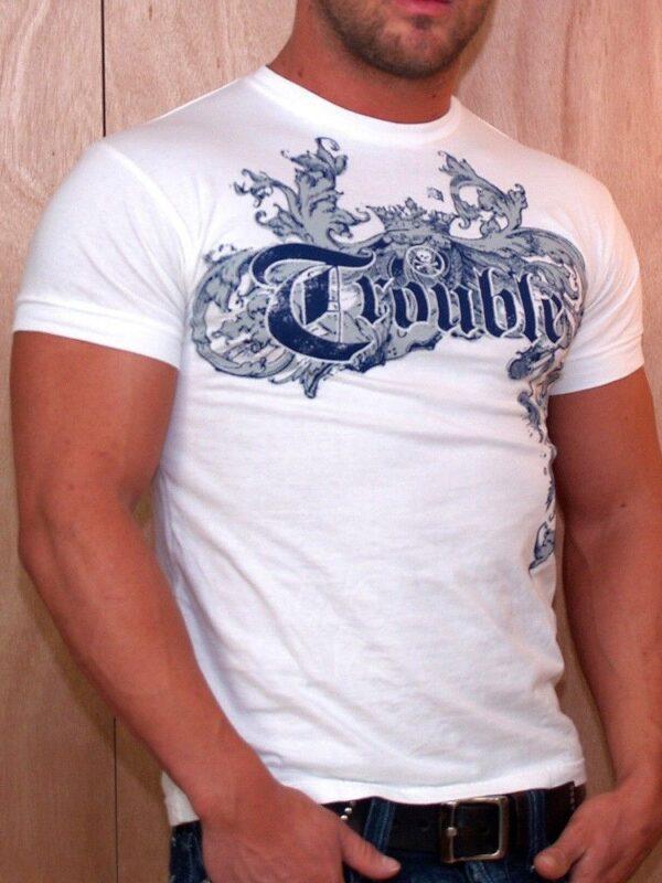 Camiseta Athletic Fit Trouble