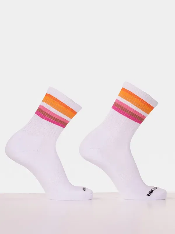 calcetines Barcode Berlin Half Socks Lesbian blancos con franjas naranja rosa y fucsia