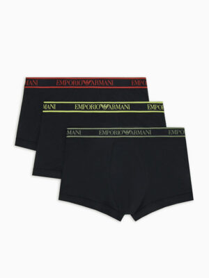 Pack de tres boxers Emporio Armani 4F717 en negro con cinturas de colores rojo, amarillo y verde