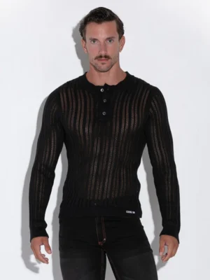 Vista frontal del Jersey de Punto Code 22 Henley en negro, estilo openwork