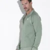 Sudadera Code 22 Reflex Verde con ajuste cómodo y diseño moderno para hombre