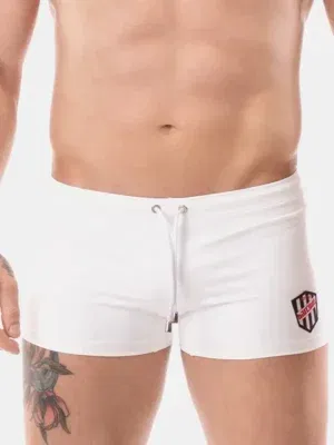 Short Barcode Berlin Brady Blanco