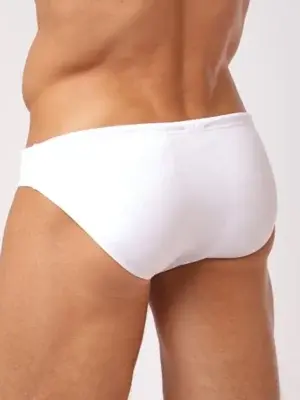 Bañador Slip Emporio Armani Essential Low Brief Blanco