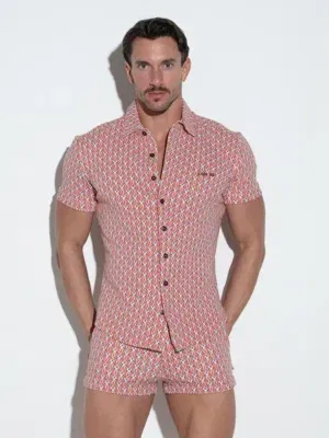 Vista trasera de la Camisa Slim Fit Coral Code 22 con estampado geométrico en rojo y azul