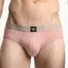 Slip hombre rosa empolvado Emporio Armani, cinturilla taupe con etiqueta águila centrada, vista frontal.