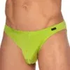 Vista frontal del Brazilbrief Olaf Benz RED2561 lime con corte breve y color verde lima.