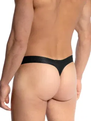 Vista trasera del ministring Olaf Benz RED2507 negro con línea limpia y cintura estrecha.