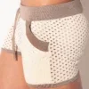 Detalle lateral del Mini Short Code 22 Mosaic Taupe