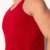 Camiseta de tirantes Code 22 Essential roja, detalle lateral del tejido liso y el tirante