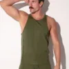 Vista frontal completa con cuello redondo y color khaki liso, Camiseta Tirantes Code 22 Silken Khaki, Code 22