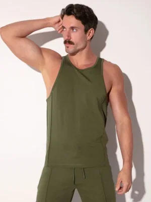 Vista frontal completa con cuello redondo y color khaki liso, Camiseta Tirantes Code 22 Silken Khaki, Code 22