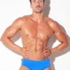 Bañador slip push up Code 22 Amsterdam Azul, vista frontal completa con brazos cruzados