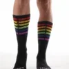 Calcetines Pride Leader negros con logo blanco en la puntera