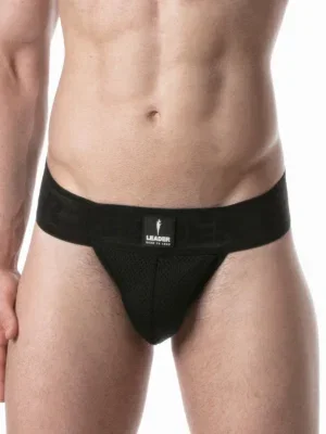 Vista frontal del Suspensorio Leader Sport Mesh Negro con bolsa en tejido mesh perforado y parche LEADER Born To Lead blanco en cinturilla.