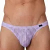 Vista frontal de tanga Olaf Benz RED2560 Lavanda con tejido jacquard ondulante semitransparente