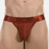 Detalle del canalé y la cinturilla satinada del jockstrap óxido Barnabie de Barcode Berlin