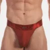 Detalle frontal del tanga hombre óxido Julian de Barcode Berlin con canalé y placa metálica